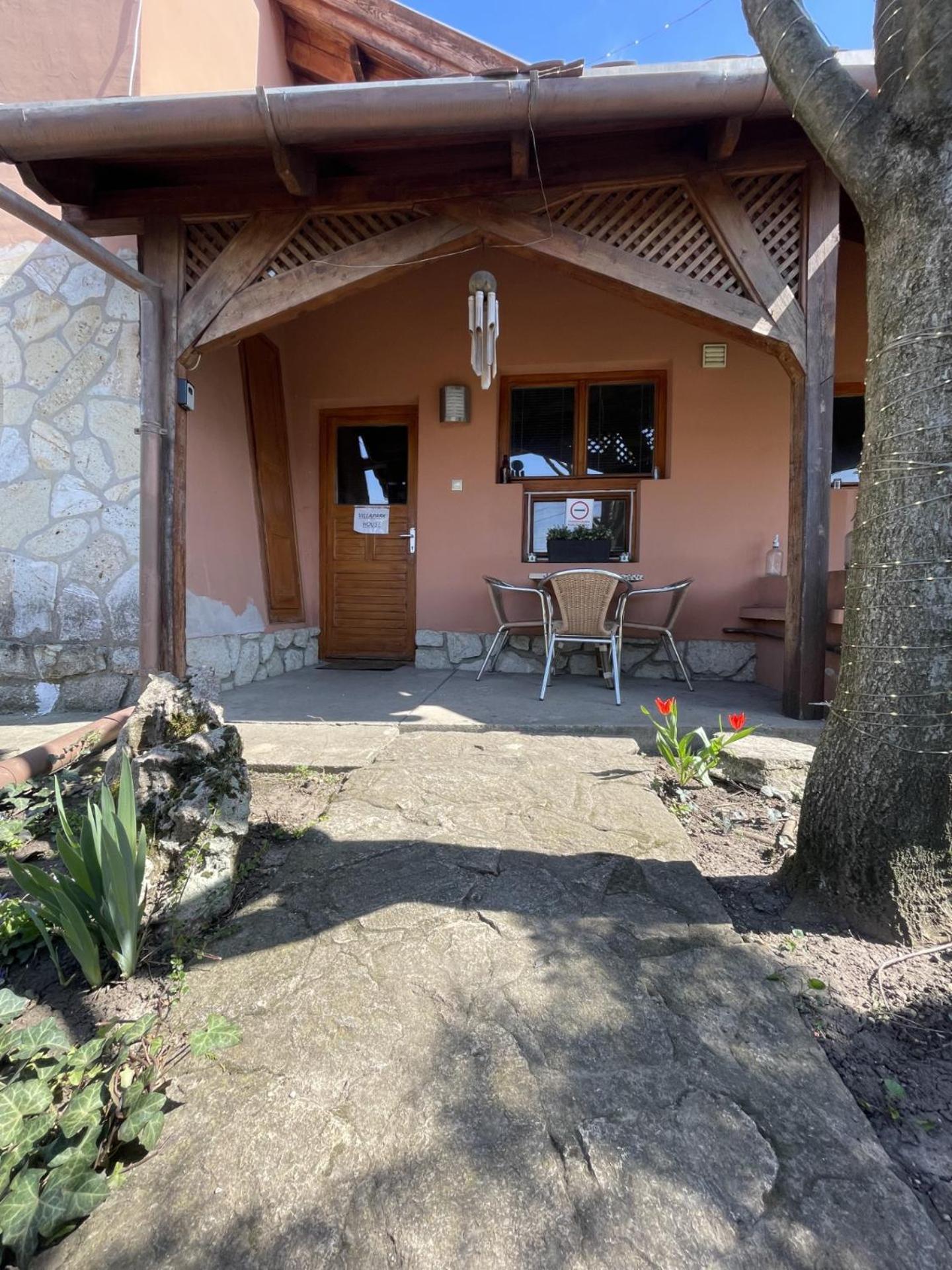 Greenpark Garden Villa Family Apartments Near Tokaj Серенч Экстерьер фото